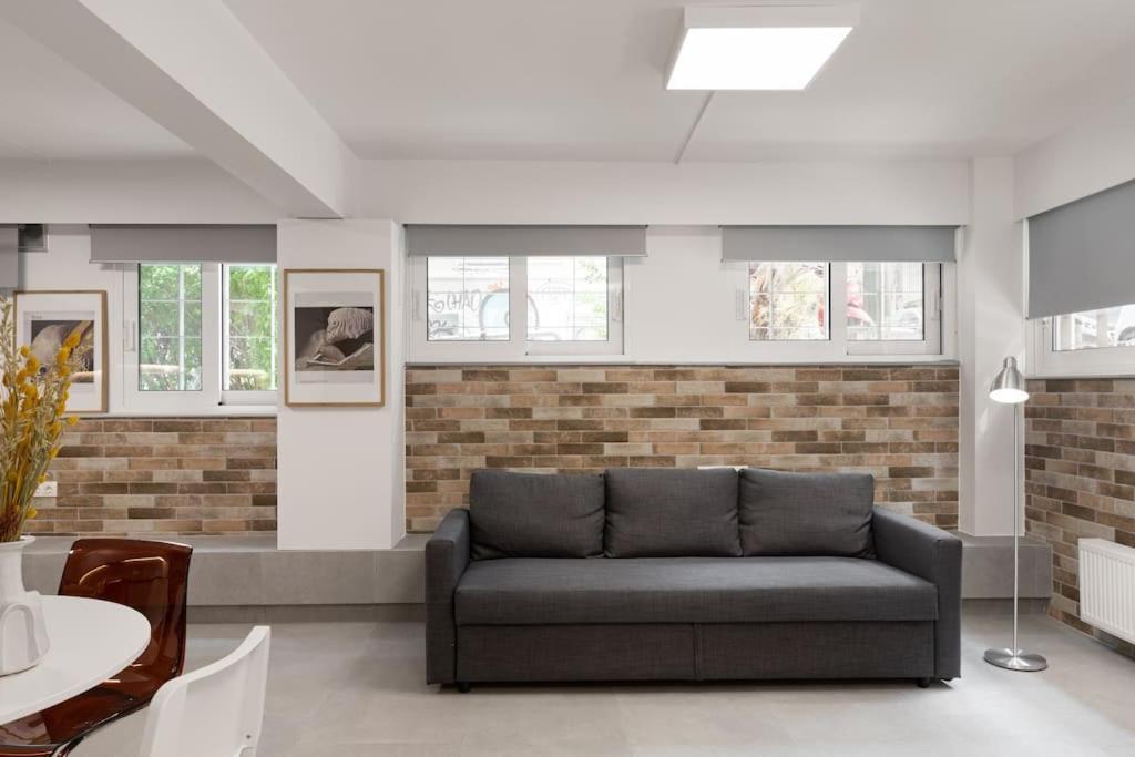 Stylish Studio Downtown Athens Exterior photo